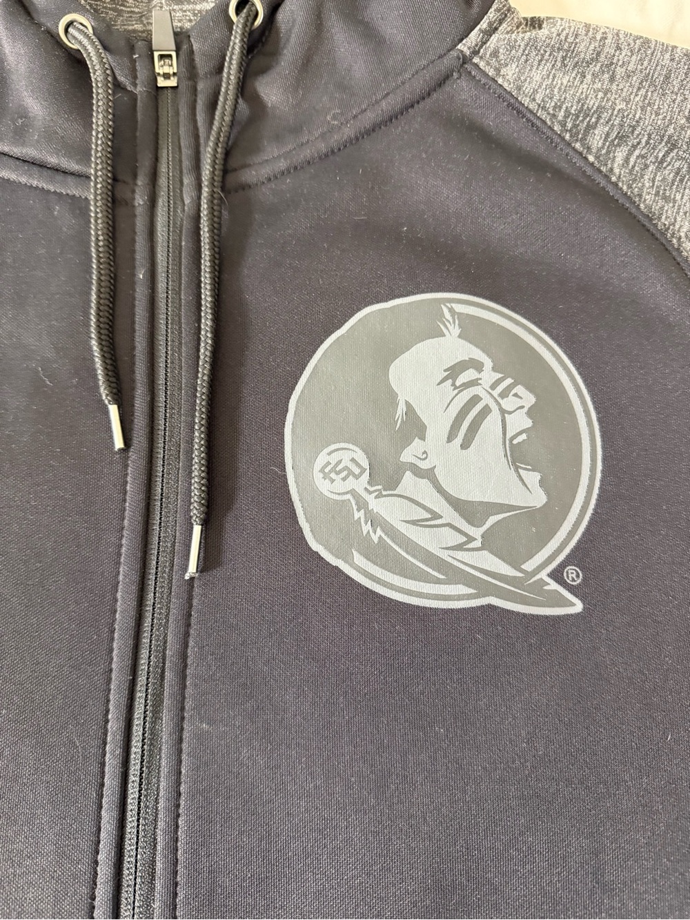 Florida State Seminoles Colosseum Black and Gray Full-Zip Hoodie — Size XL - Picture 7 of 9